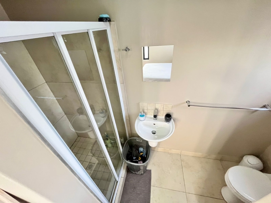 To Let 2 Bedroom Property for Rent in Nahoon Valley Park Eastern Cape